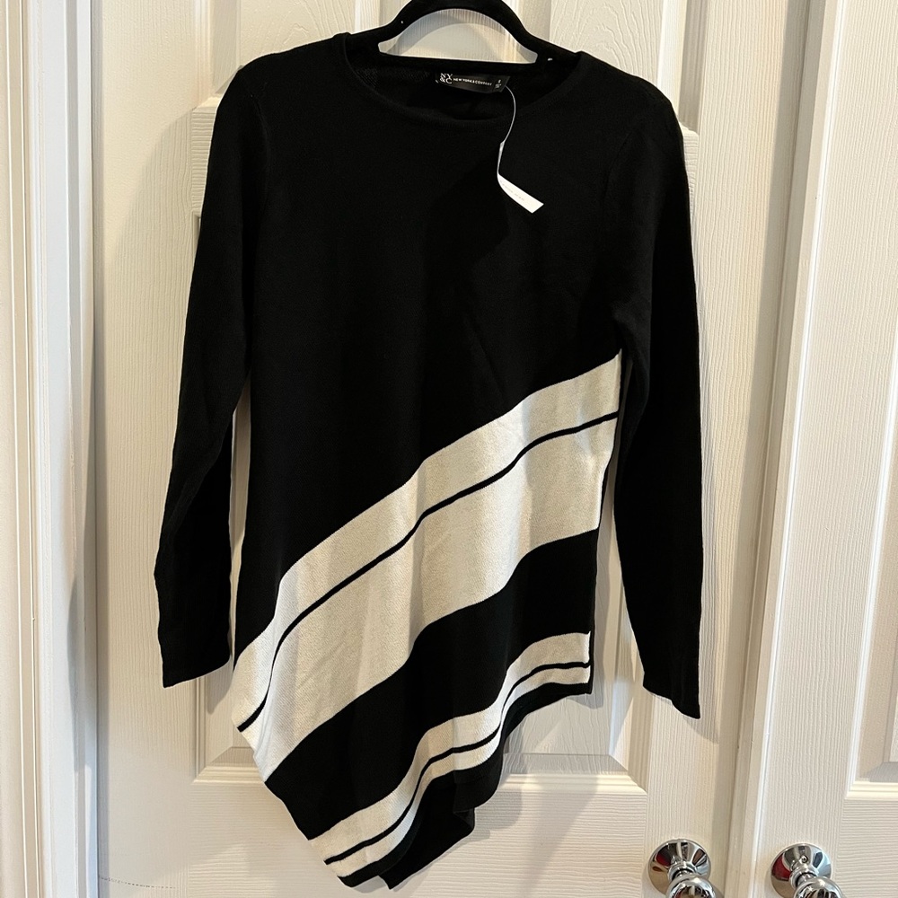 New York & Company Sweater